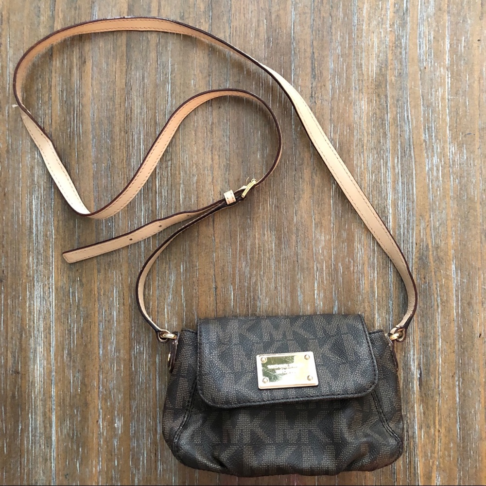 Michael Kors crossbody